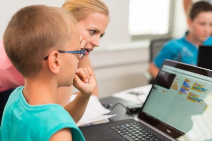Artificial intelligence in school