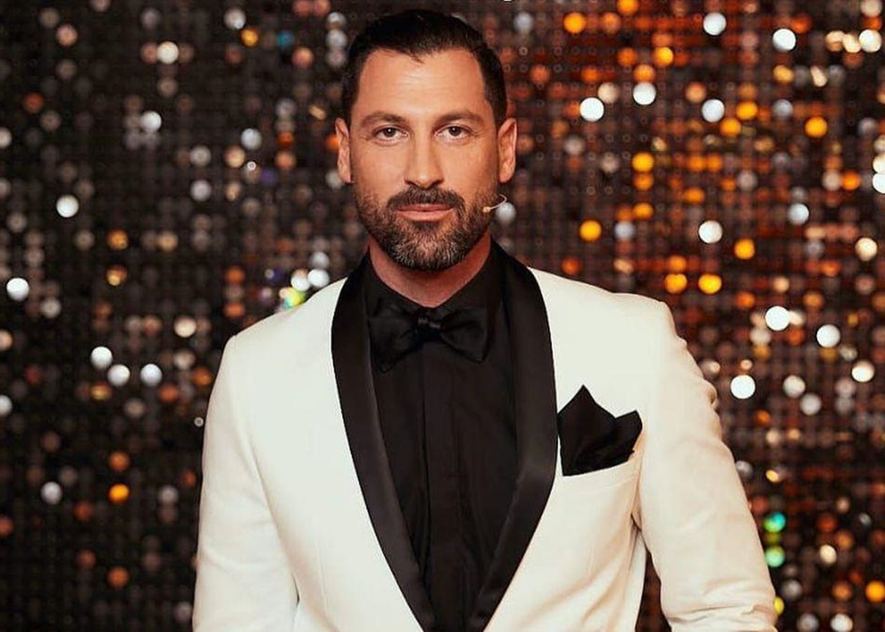 The Bachelor Season 1 Participants – Who Fought for the Heart of the First Bachelor