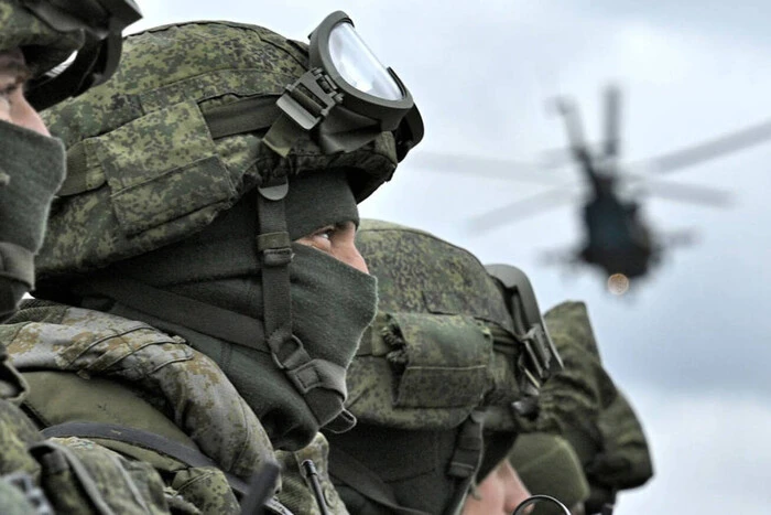 Військова техніка російського походження неподалік міста Суми