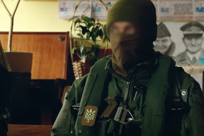 Ukrainian F-16 pilot in aerial combat