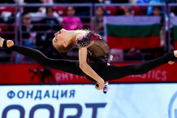 Taisiya Onofriychuk gewann drei Medaillen in den individuellen Disziplinen beim Weltcup