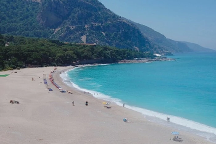 Beaches in mid-season are half-empty: Turkey is rapidly losing popularity among tourists