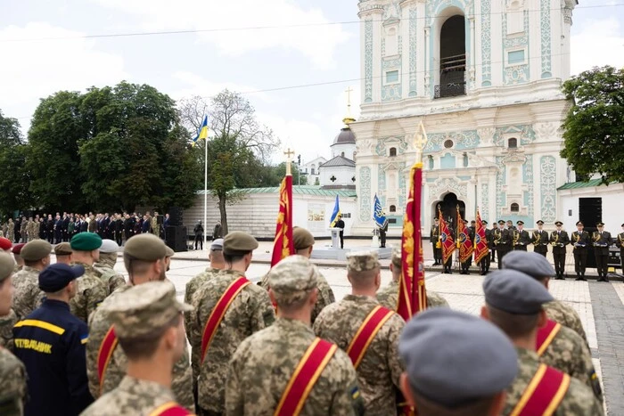 On Constitution Day, Volodymyr Zelensky awarded outstanding Ukrainians with state honors