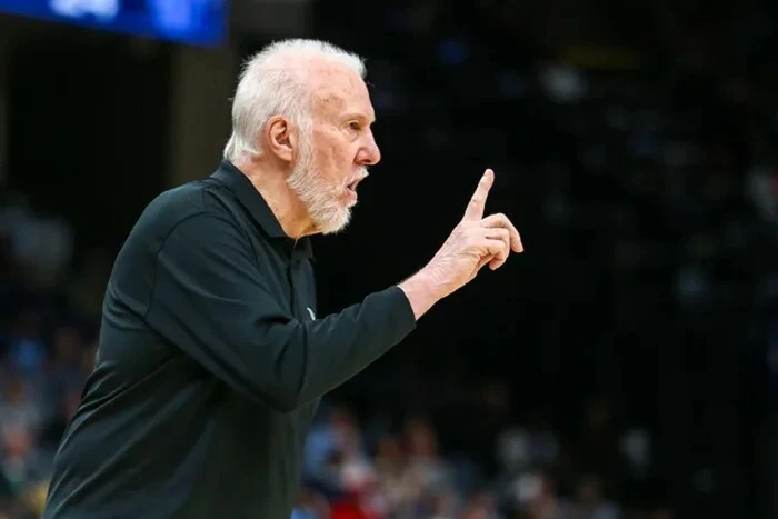 Legendärer NBA-Trainer wurde ins Krankenhaus eingeliefert, nachdem er das Bewusstsein verloren hatte