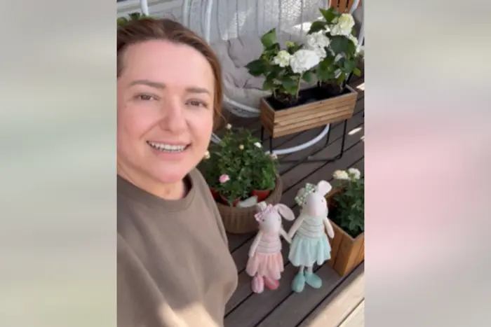 Mogilevskaya and her daughters prepare for Easter