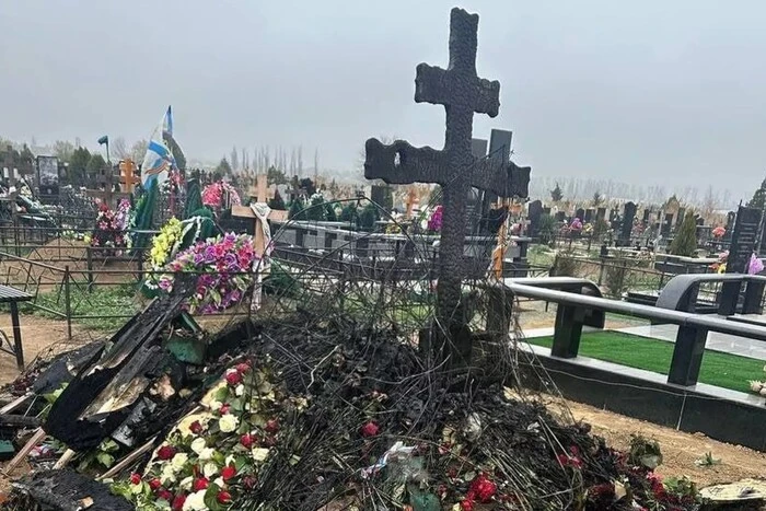 The burial of a typical Russian propagandist
