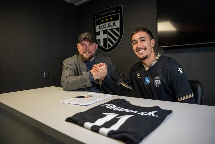 «YUKSA» hat einen Vertrag mit dem Sohn des legendären brasilianischen Fußballspielers unterzeichnet