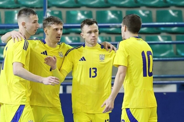 Die Ukraine hat sich für die Futsal-Europameisterschaft qualifiziert, könnte das Turnier aber wegen Weißrussland boykottieren: Einzelheiten