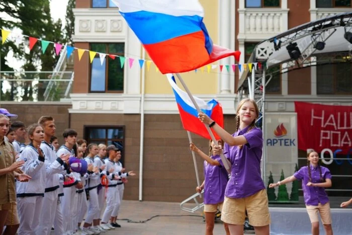 Rosja planuje „przeprogramować” ukraińskie dzieci w „Artek” – CNS