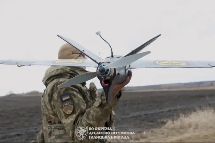 Ukrainian fighters defend themselves with unconventional engineering solutions