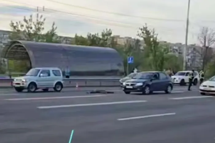 W Kijowie miała miejsce śmiertelna kolizja drogowa (wideo)