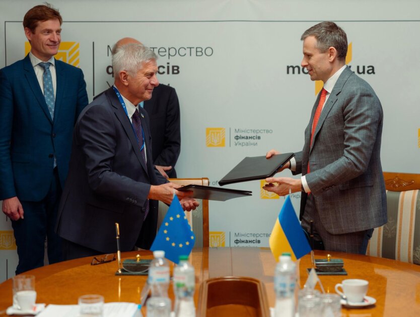 Signing of the Memorandum on the control of financial aid utilization