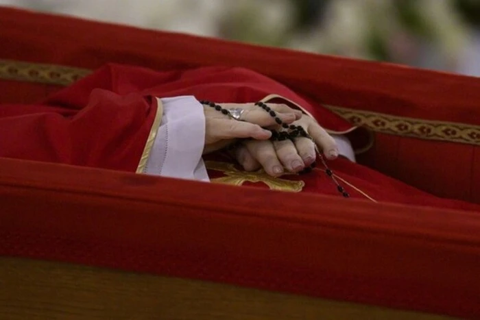 Funeral of the Pope: live broadcast