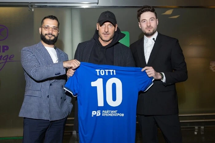 „Ihm wurde 100% bezahlt“. Milewski reagierte auf den Besuch von Totti in Russland