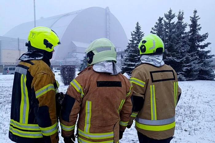 Am Kernkraftwerk Tschernobyl gibt es ein Feuer, die Rettungskräfte berichteten über den Luftzustand