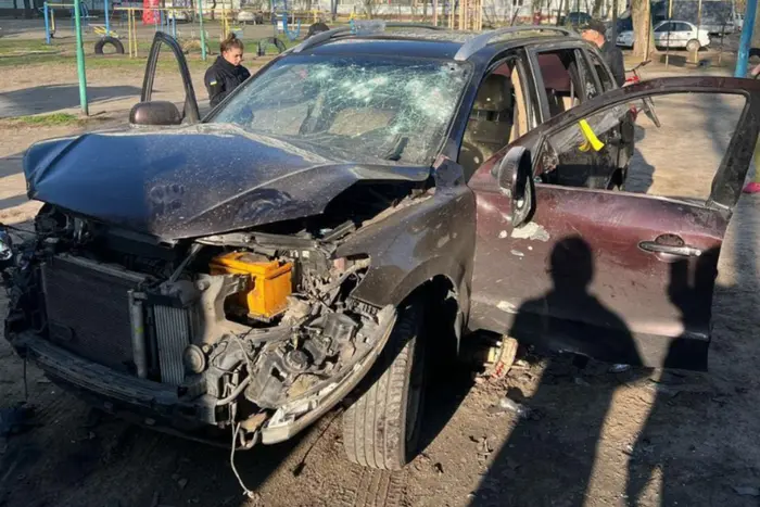 Car explosion in Dnipropetrovsk region: an official and his wife were injured