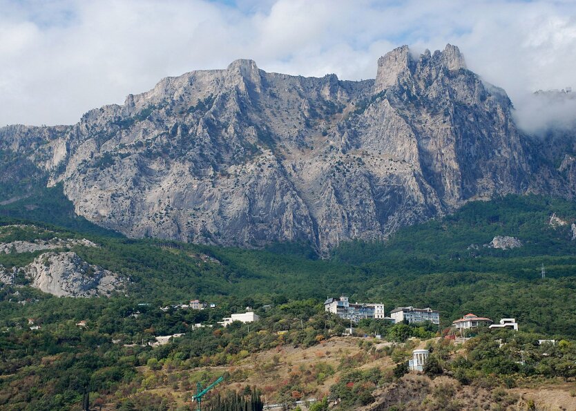 Crimean Peninsula - an obstacle in negotiations