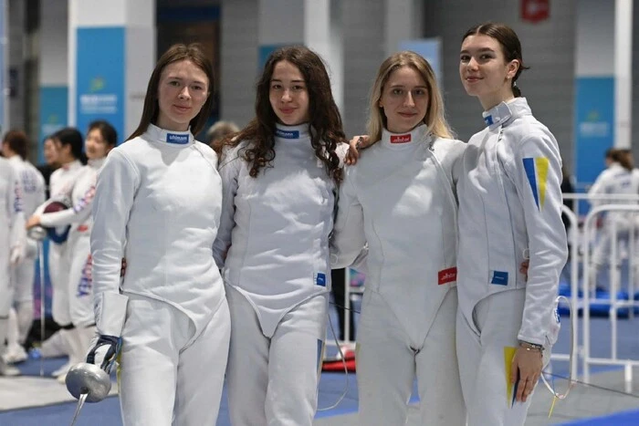 Ukrainian Junior Fencers with Gold Medal