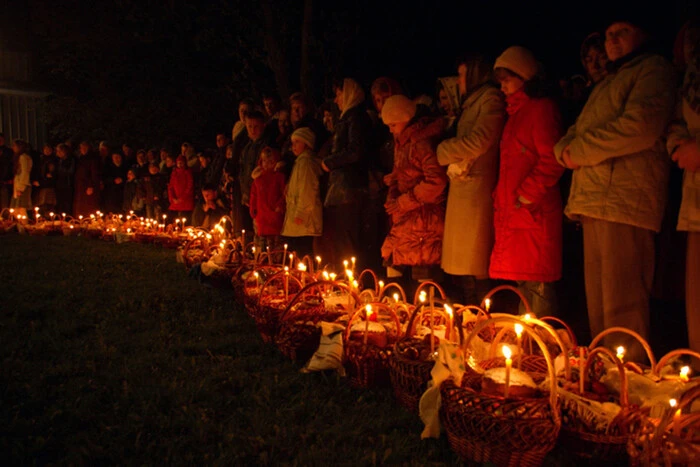 Curfew shortened on Easter