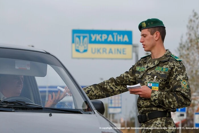 Китаєць намагався потрапити в Україну