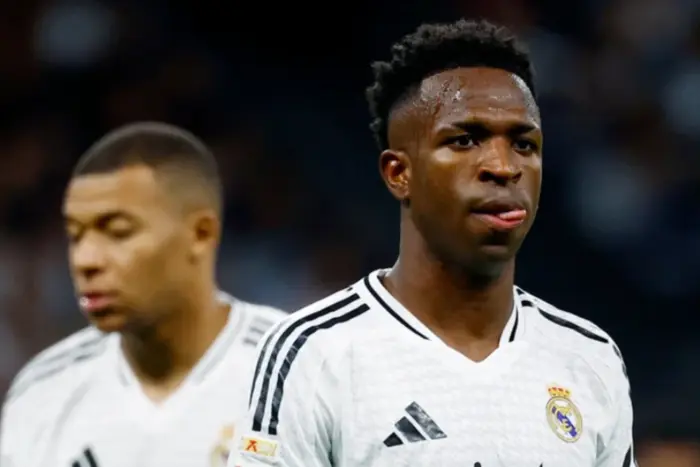 Fußballspiele in Spanien aufgrund tödlicher Überschwemmungen verschoben