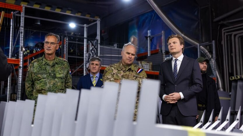Immediately 400 million euros into the drone project