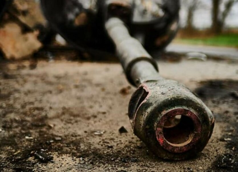 Putin's tank on the horizon