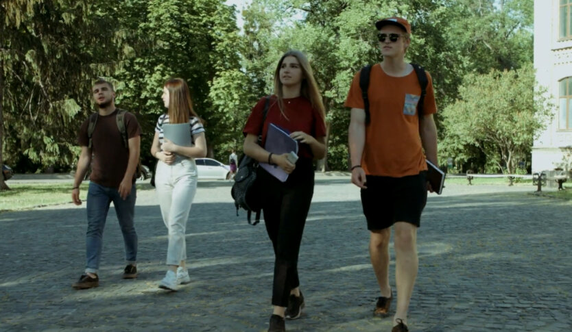 Poland restricts access to its universities