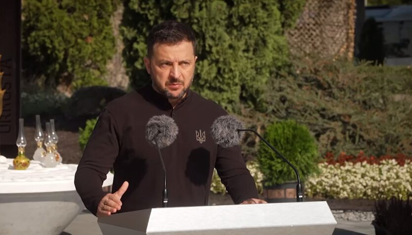 Zelensky opened the Memorial of Memory, made a statement about Crimea