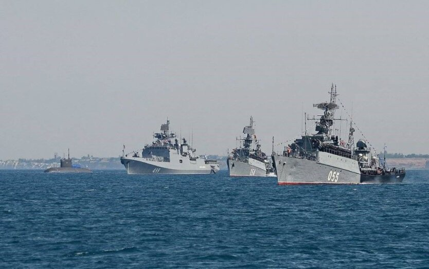 Ships with