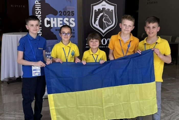 Die jungen ukrainischen Schachspieler haben zwei Medaillen bei der Weltmeisterschaft gewonnen