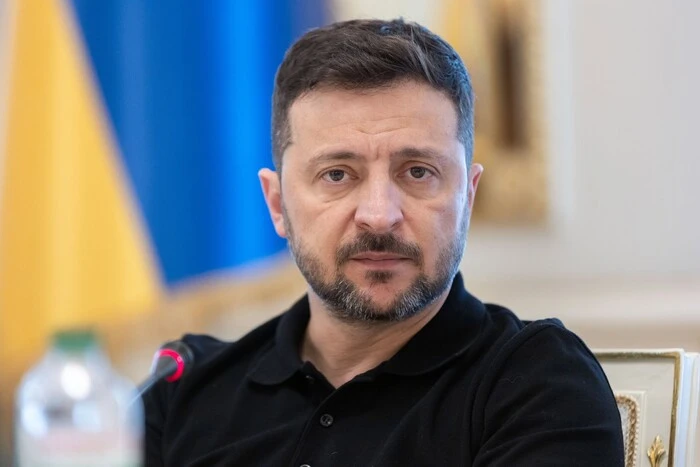 Die Ukraine hat ihre Bürger vor den US-Schlägen gegen den Iran evakuiert - Selenskyj