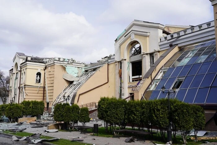 Ukrainian victims after Russian strikes
