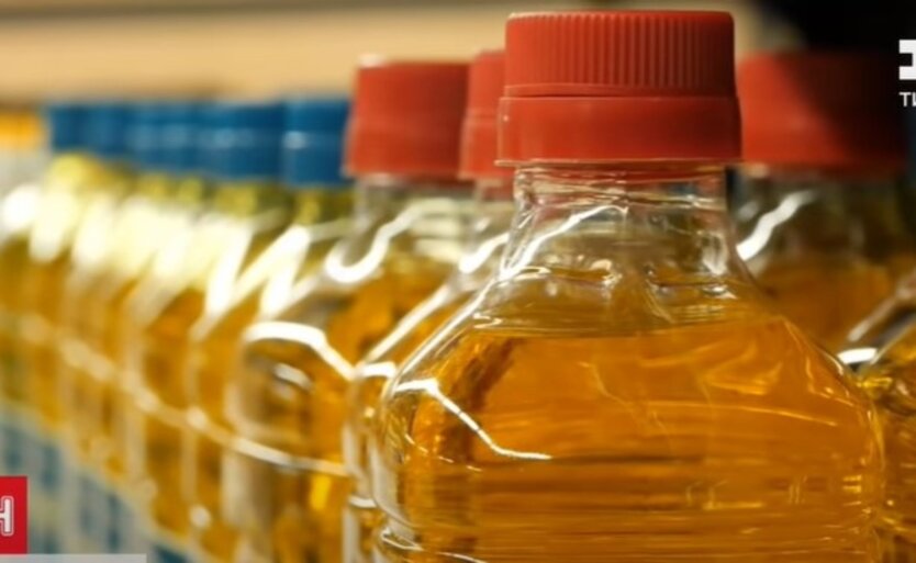 Prices for oil, salt, and sugar in Auchan, Metro, and Varus