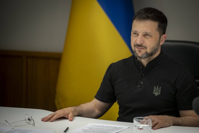 Zelensky warns of threats from Belarus