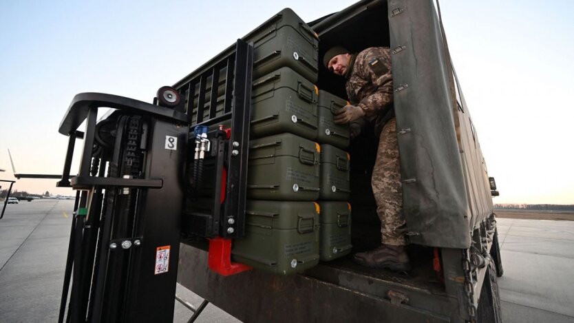 Europe is Struggling: Military Aid to Ukraine