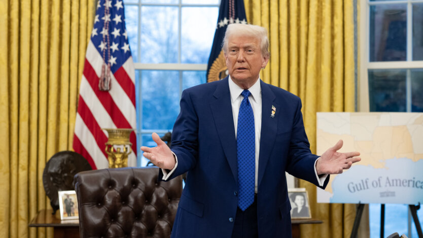 Trump with Estonia at the meeting