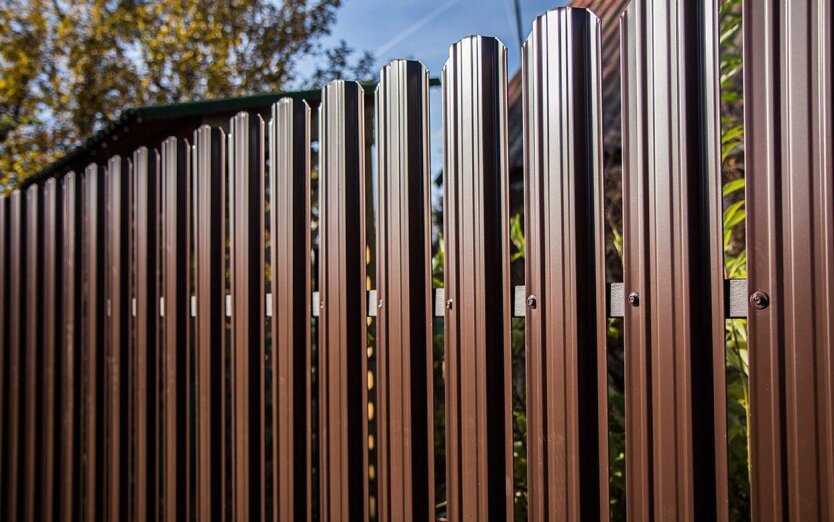 Fences with neighbors – a legal threat to Ukrainians