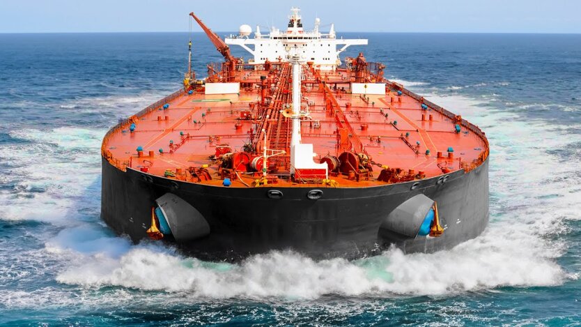 Greek oil tankers for bypassing sanctions