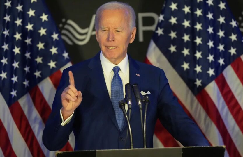 Biden criticizes the Trump administration
