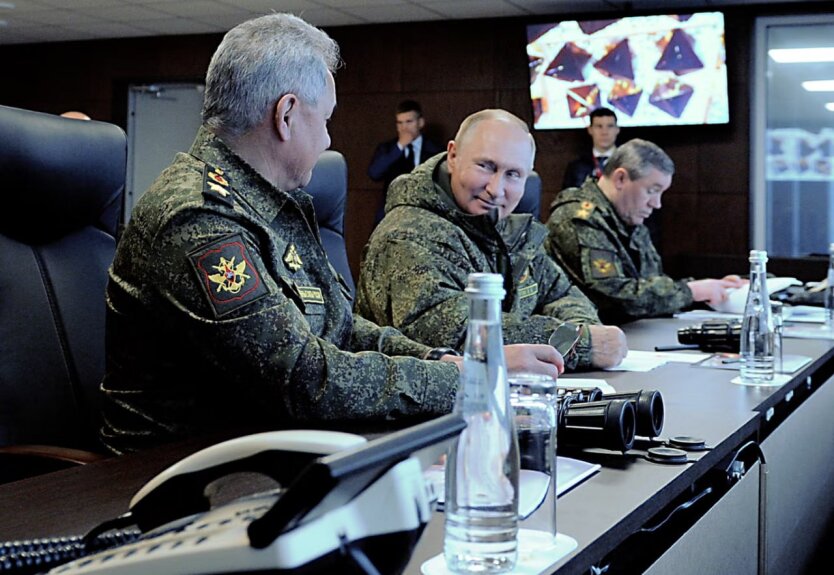 MI-6 agents ready for the fight