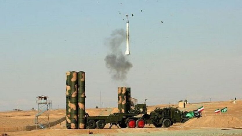 Ракетна система С-300, показана Іраном