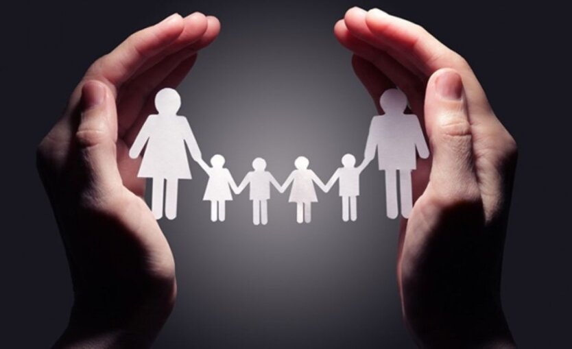 Social services for communities: small grants