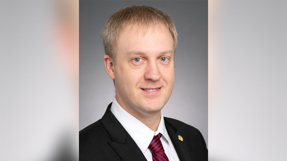 Українські медики з вакцинами проти COVID-19