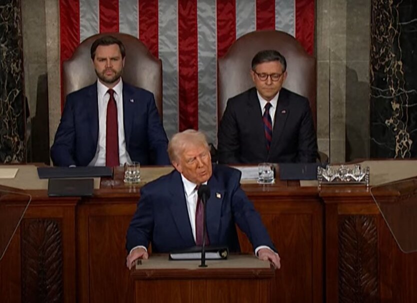 Photo of Trump with money symbols