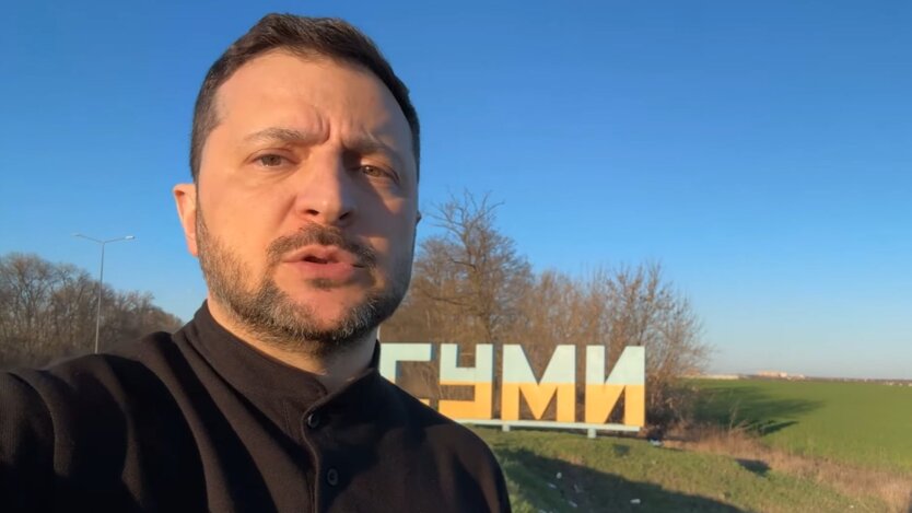 Zelensky during a speech in Sumy