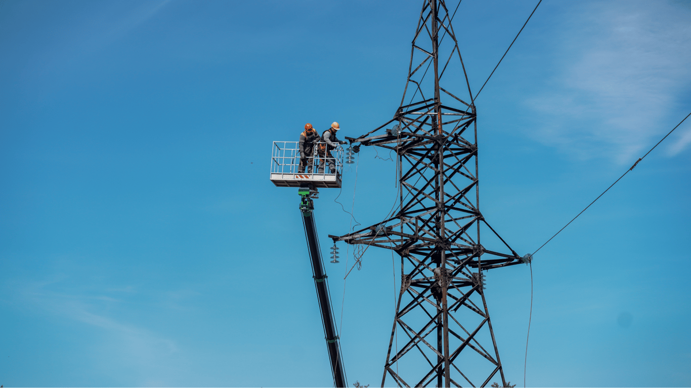 Ukrainians explained why electricity outages are possible in summer