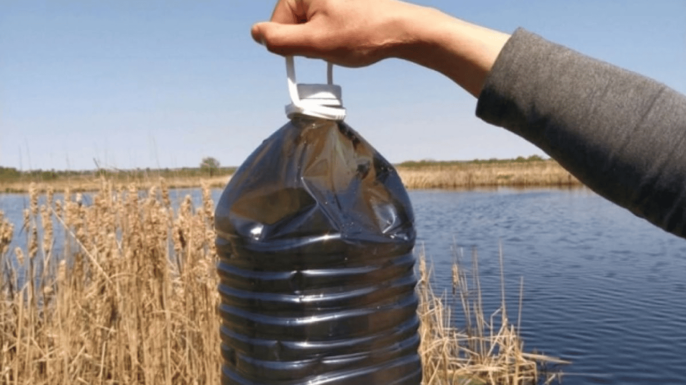 Im regionalen Zentrum der RF beschweren sich die Menschen über lila Wasser