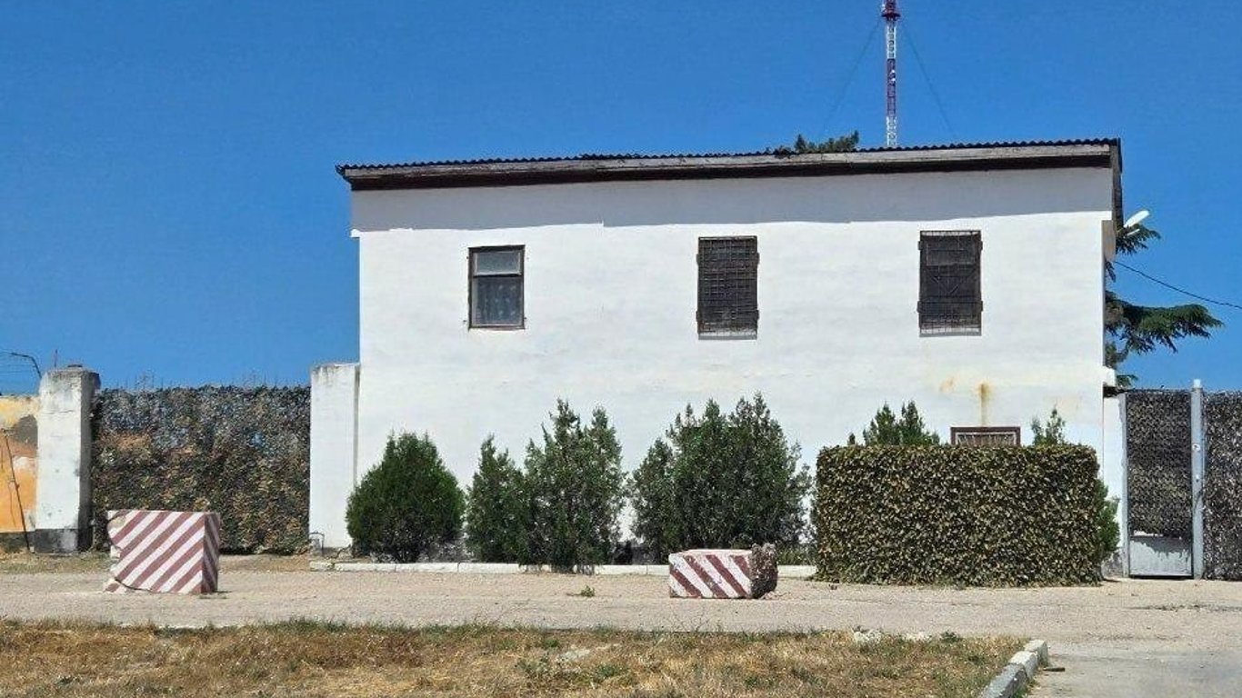 Attacks on Crimea - Russians are trying to hide military units
