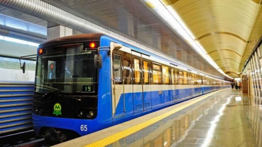 Collapse at Kyiv metro station